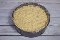 Торт из рыбок со сгущенкой - шаг 10 Торт из рыбок со сгущенкой - шаг 10