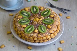 Торт из рыбок со сгущенкой - шаг 13 Торт из рыбок со сгущенкой - шаг 13