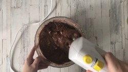 Шоколадный торт на Раз Два Три - шаг 5