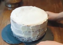 Сливочный торт с цветами - шаг 7