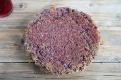 Торт с изюмом и орехами - шаг 12 Торт с изюмом и орехами - шаг 12