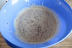 Торт с изюмом и орехами - шаг 8 Торт с изюмом и орехами - шаг 8