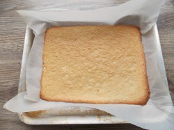 Торт с халвой - шаг 6 Торт с халвой - шаг 6