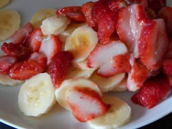 Торт со сгущенкой бисквитный - шаг 12 Торт со сгущенкой бисквитный - шаг 12