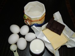 Торт со сгущенкой бисквитный - шаг 1 Торт со сгущенкой бисквитный - шаг 1