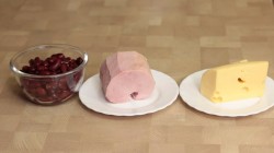 Трио - простой и вкусный солидный салат за 5 минут - шаг 1