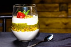 Творожный мусс с фруктовым смузи - шаг 6