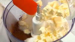 Творожный торт с вишней - шаг 2 Творожный торт с вишней - шаг 2