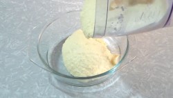 Творожный торт с вишней - шаг 5 Творожный торт с вишней - шаг 5