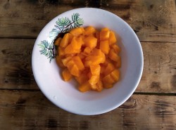 Тыква с чесноком жареная на сковороде - шаг 2 Тыква с чесноком жареная на сковороде - шаг 2