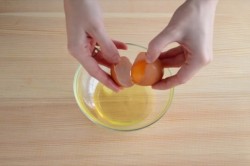 Ванильные капкейки с кремом - шаг 16