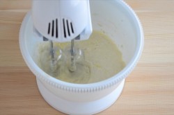 Ванильные капкейки с кремом - шаг 5