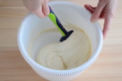 Ванильные капкейки с кремом - шаг 10