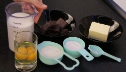 Шоколадный заварной крем на молоке - шаг 1 Шоколадный заварной крем на молоке - шаг 1