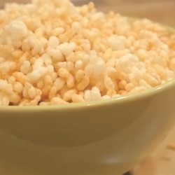 Воздушный рис с водой на подсолнечном масле