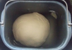 Домашний хлеб на сыворотке в духовке - шаг 1 Домашний хлеб на сыворотке в духовке - шаг 1