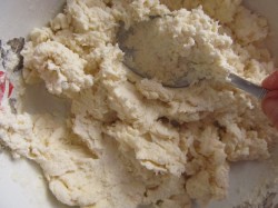 Яблочно-банановый пирог на сметане со штрейзелем - шаг 6 Яблочно-банановый пирог на сметане со штрейзелем - шаг 6