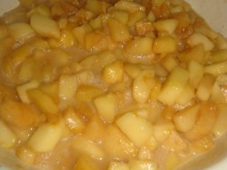 Яблочное пюре со сгущенкой - шаг 7 Яблочное пюре со сгущенкой - шаг 7