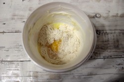 Яблочный пирог со сметанной заливкой - шаг 6 Яблочный пирог со сметанной заливкой - шаг 6