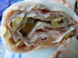 Закуска рулет из лаваша с икрой сельди - шаг 5