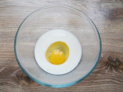 Заливной пирог с капустой и яйцом - шаг 4 Заливной пирог с капустой и яйцом - шаг 4