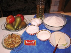 Жареные пирожки с яблоками на сковороде - шаг 1 Жареные пирожки с яблоками на сковороде - шаг 1