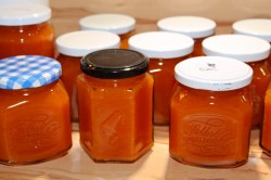 Абрикосовое варенье с желирующим сахаром без косточек - шаг 4 Абрикосовое варенье с желирующим сахаром без косточек - шаг 4