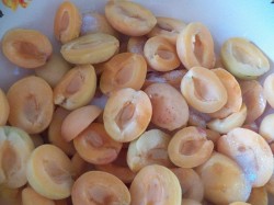 Абрикосовое варенье дольками без косточек - шаг 3 Абрикосовое варенье дольками без косточек - шаг 3