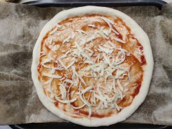 Американская пицца на толстом тесте - шаг 8