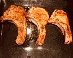 Антрекот по-румынски из свинины с овощами - шаг 3 Антрекот по-румынски из свинины с овощами - шаг 3