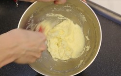 Апельсиновый кекс с глазурью - шаг 5