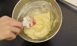 Апельсиновый кекс с глазурью - шаг 7