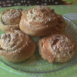 Аппетитные спиральные булочки с маком