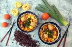 Азиатский суп с фрикадельками лапшой и фасолью - шаг 11 Азиатский суп с фрикадельками лапшой и фасолью - шаг 11