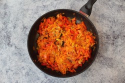 Азиатский суп с фрикадельками лапшой и фасолью - шаг 7 Азиатский суп с фрикадельками лапшой и фасолью - шаг 7