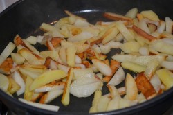 Азу из филе индейки с маринованными огурцами - шаг 16