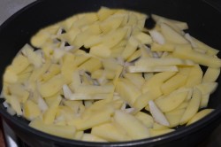 Азу из филе индейки с маринованными огурцами - шаг 6