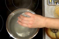 Баклажаны маринованные с чесноком и зеленью - шаг 2 Баклажаны маринованные с чесноком и зеленью - шаг 2