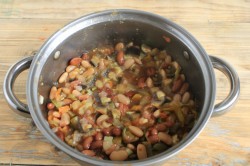 Баклажаны с фасолью на зиму - шаг 10