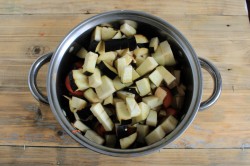 Баклажаны с фасолью на зиму - шаг 8