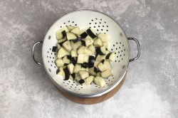 Баклажаны с морковью по корейски - шаг 3 Баклажаны с морковью по корейски - шаг 3