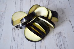 Баклажаны с мясом запеченные в духовке - шаг 3 Баклажаны с мясом запеченные в духовке - шаг 3