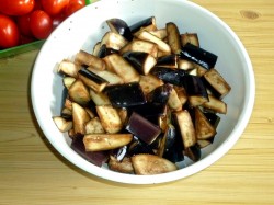 Баклажаны в томатном соке на зиму - шаг 4 Баклажаны в томатном соке на зиму - шаг 4