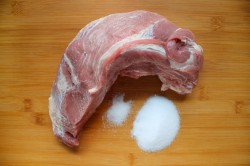 Балык из свинины в домашних условиях - шаг 1 Балык из свинины в домашних условиях - шаг 1