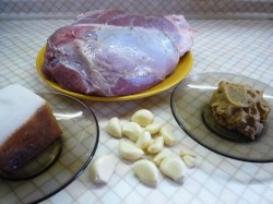 Баранья нога запеченная в духовке в фольге - шаг 1