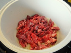 Бефстроганов из говядины в мультиварке - шаг 4