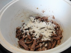 Бефстроганов из говядины в мультиварке - шаг 5