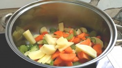 Бельгийский куриный суп Гентский Ватерзой - шаг 7 Бельгийский куриный суп Гентский Ватерзой - шаг 7