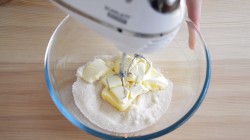 Белково масляный торт - шаг 3