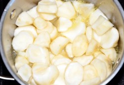 Белый крем-суп из топинамбура - шаг 6 Белый крем-суп из топинамбура - шаг 6